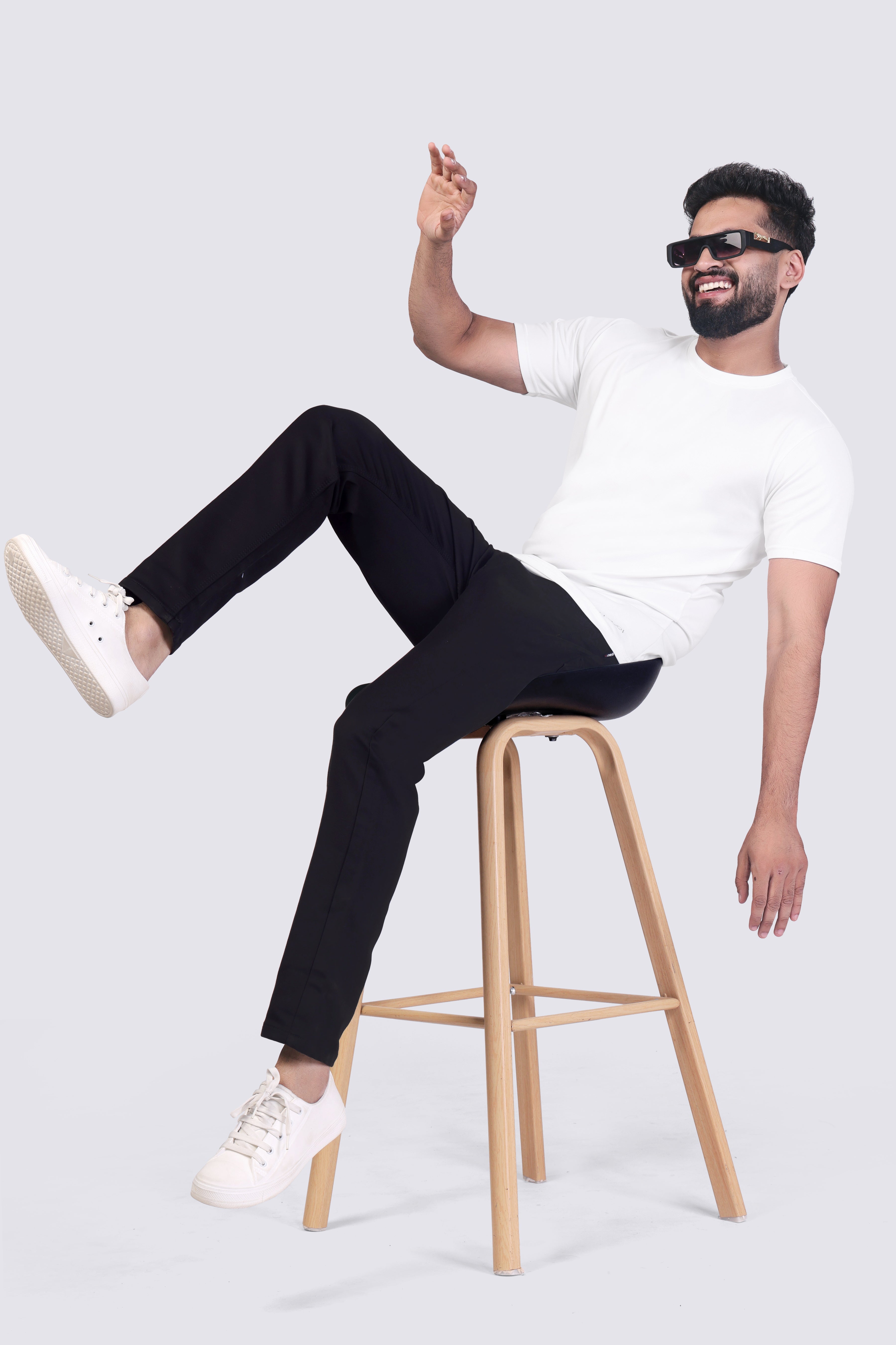 Fade-Proof Black Stretchable Denim Jeans For Men's