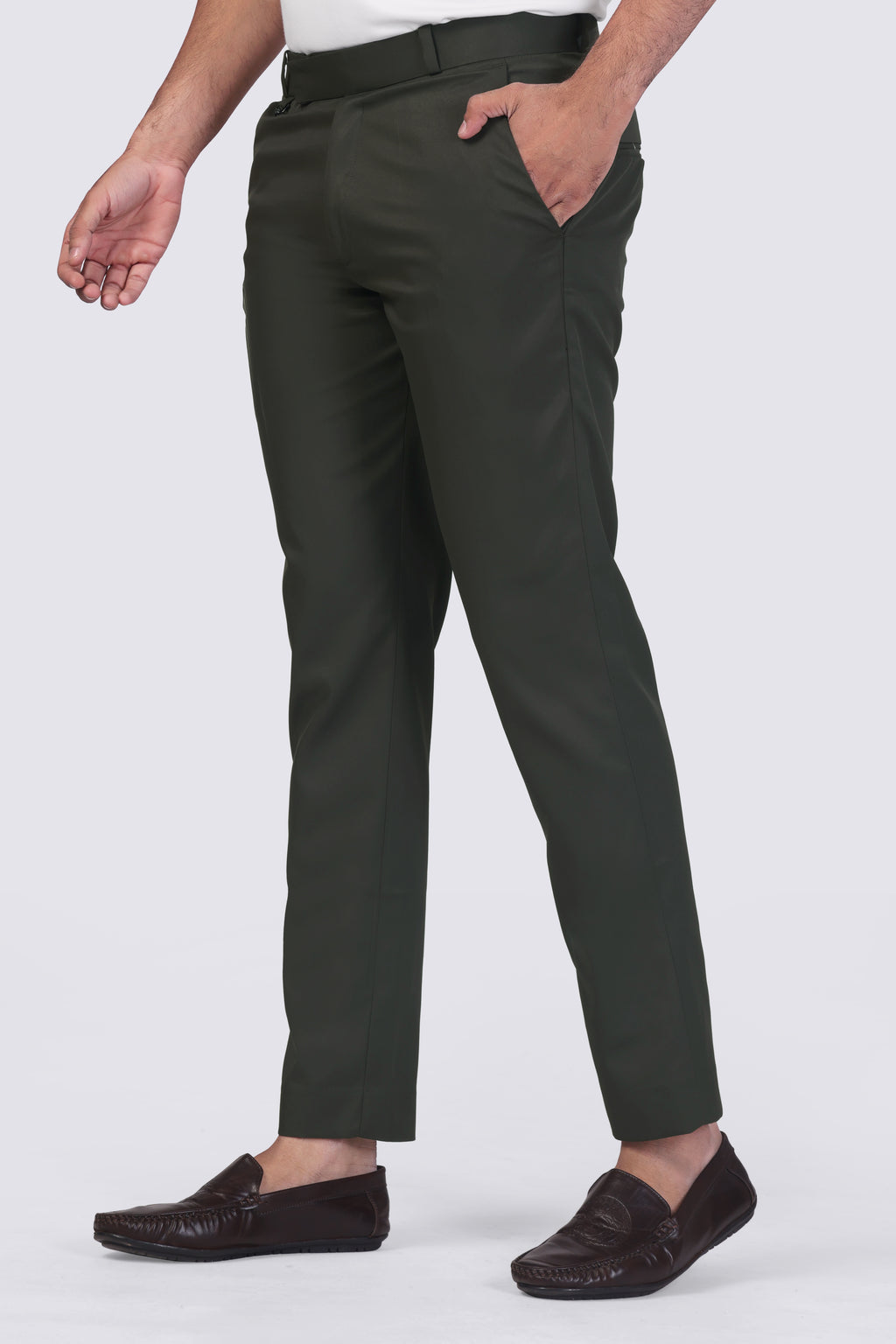 Bottle Green Pleated Plain Ankle Length Trousers for Men's