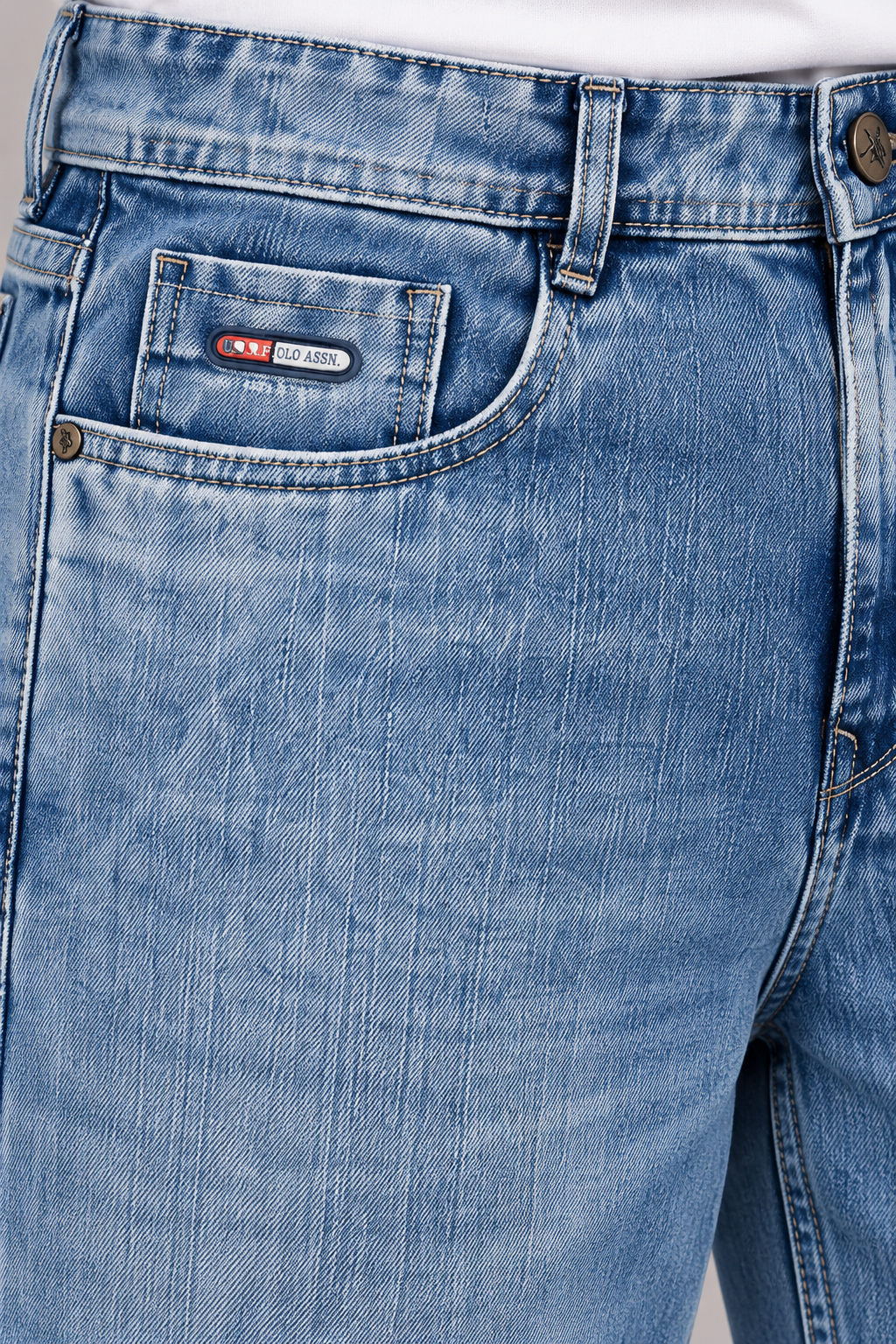 Men's Light Blue Washed Straight Fit Jeans