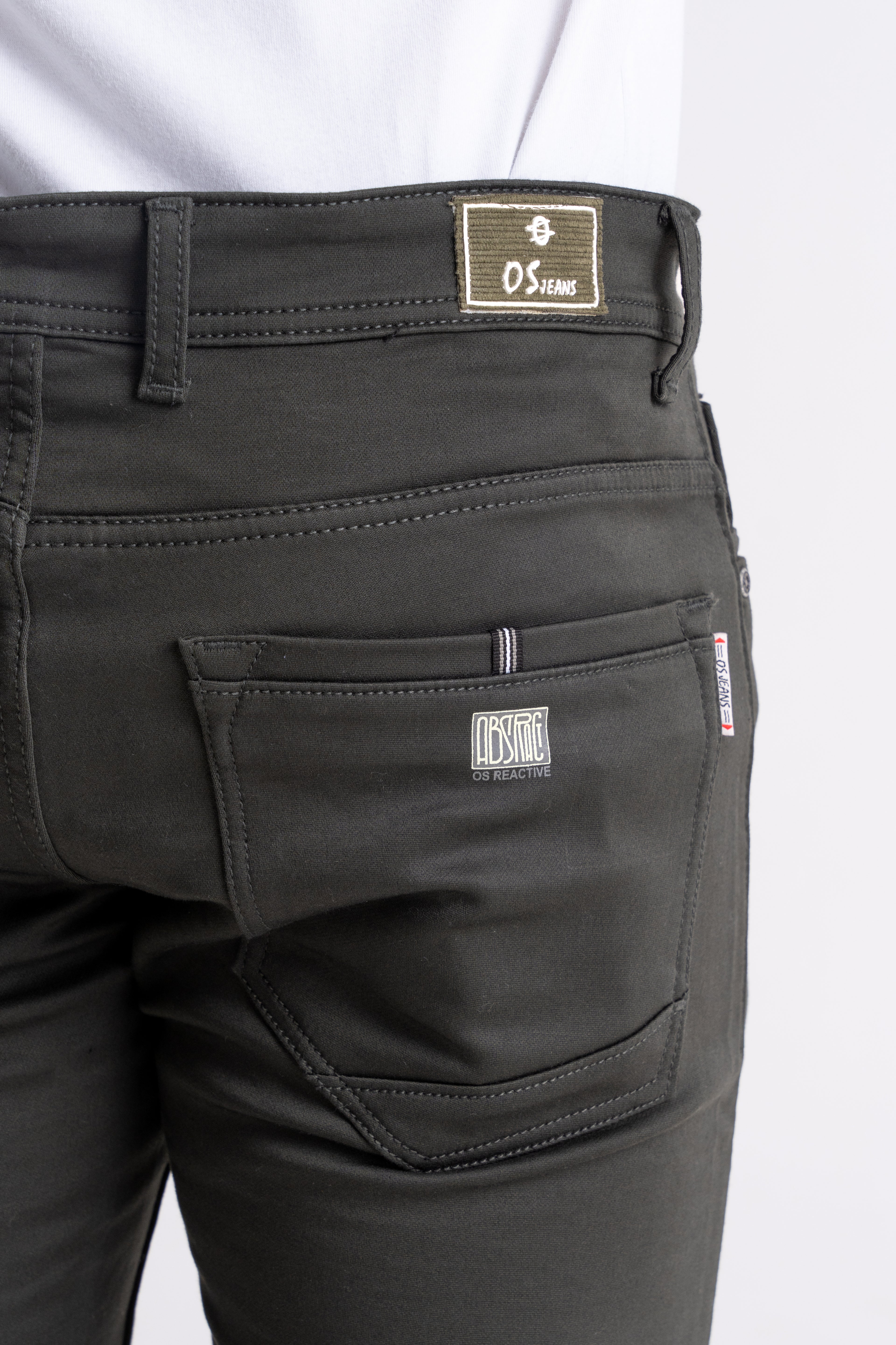 Modern Tapered Fit Jeans