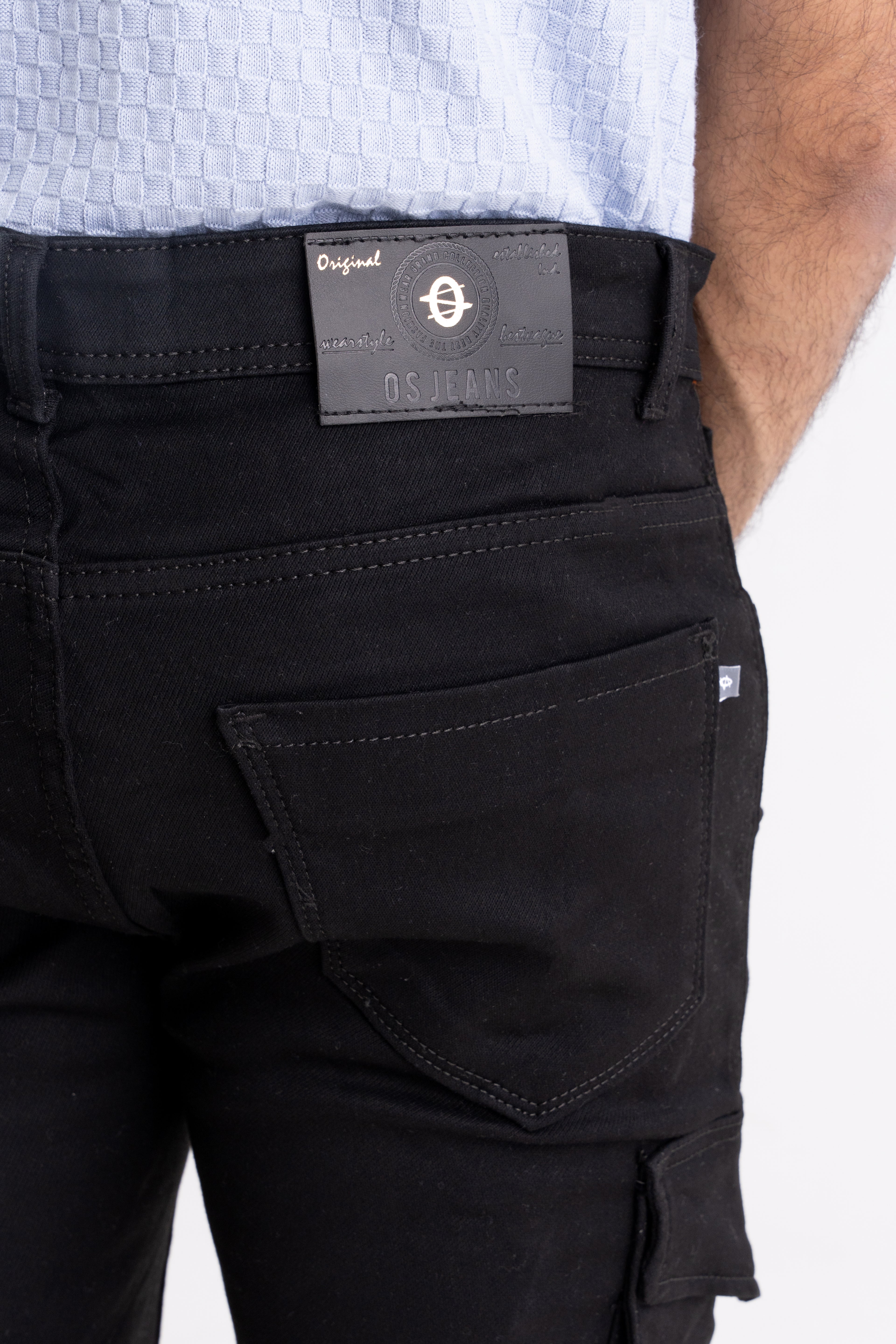 Black 6-Pocket Cargo